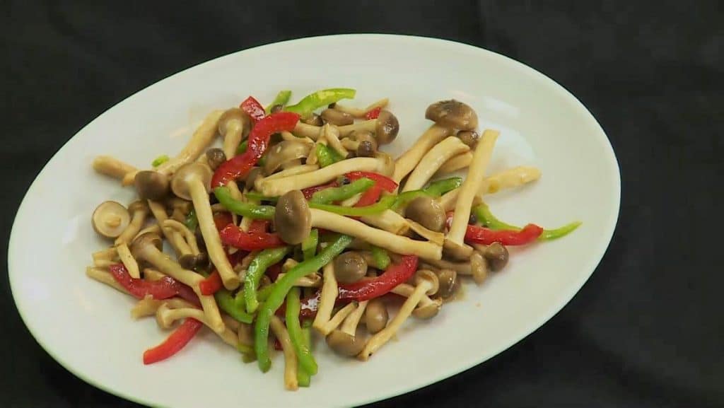 nấm linh chi xào chay