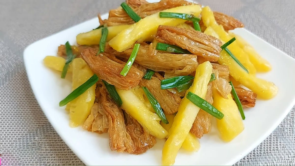 tàu hũ ky xào dứa