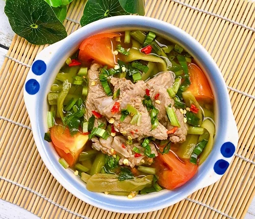 canh rau tiến vua sườn non